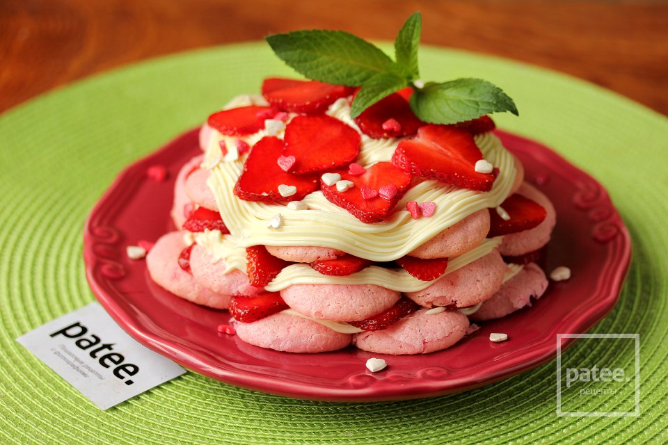 Миндальное безе с клубникой и кремом - Шаг 16