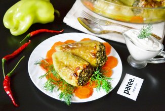 Перец, фаршированный мясом и гречкой