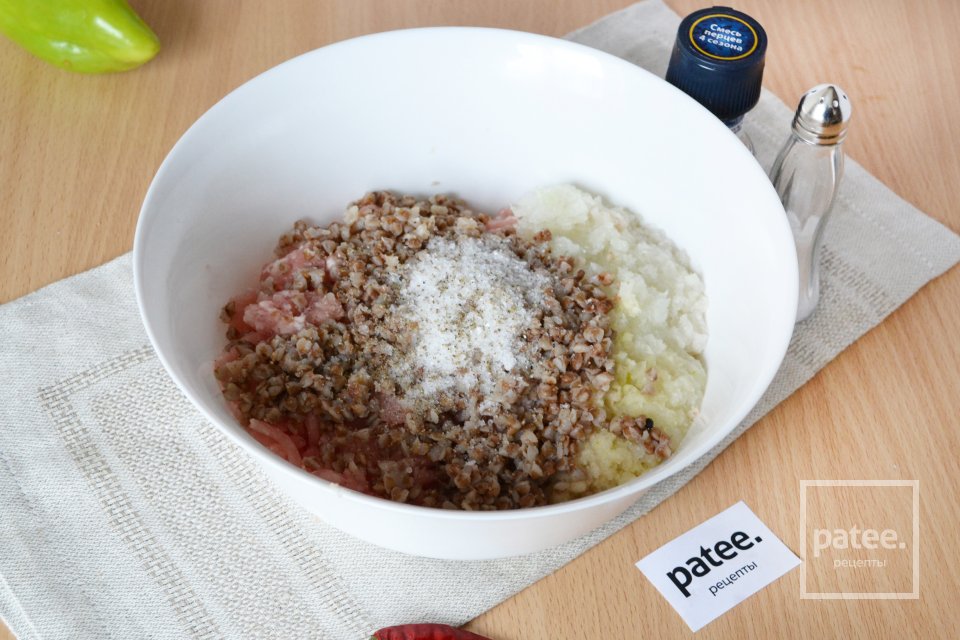 Перец, фаршированный мясом и гречкой - Шаг 5
