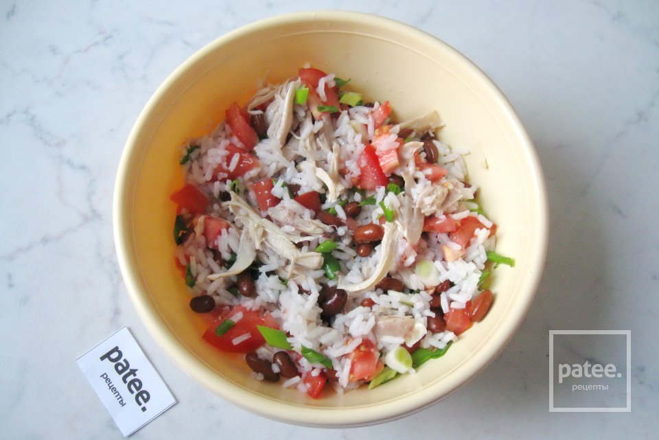 Салат с фасолью, курицей и помидорами - Шаг 12