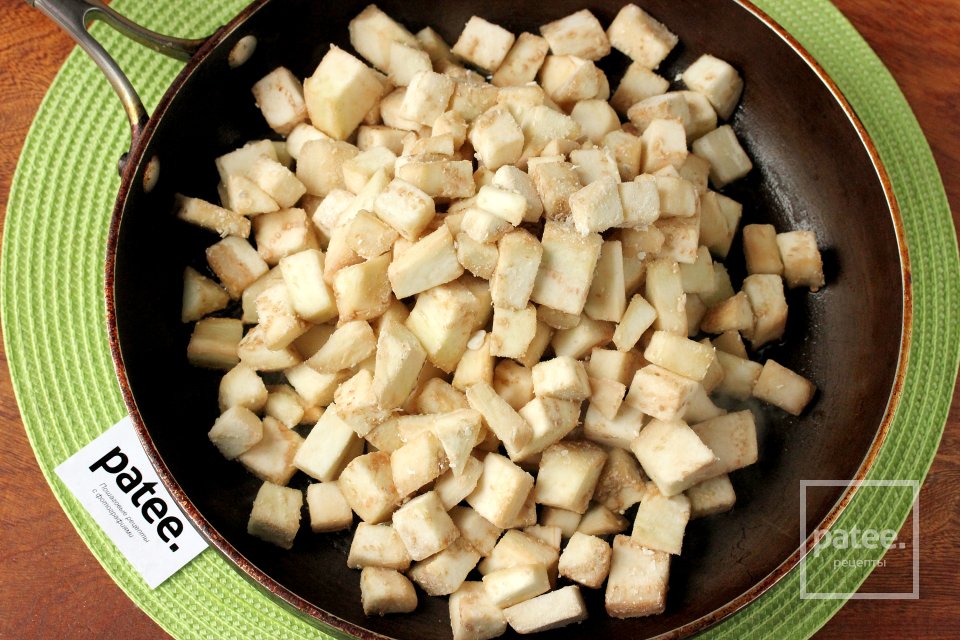 Закуска из баклажанов с чесноком - Шаг 7