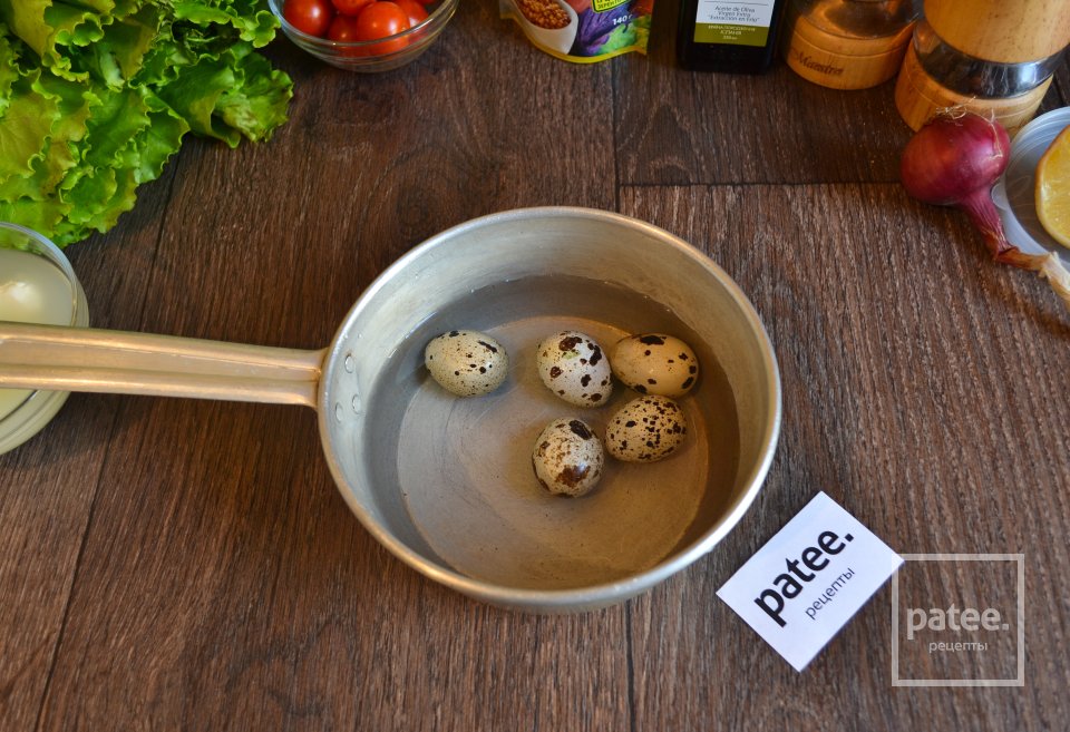 Салат с моцареллой и помидорами черри - Шаг 2