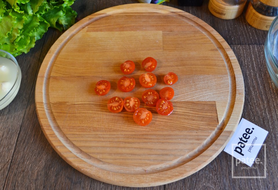 Салат с моцареллой и помидорами черри - Шаг 8