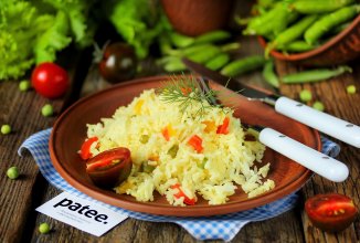 Рис с перцем и горошком в мультиварке