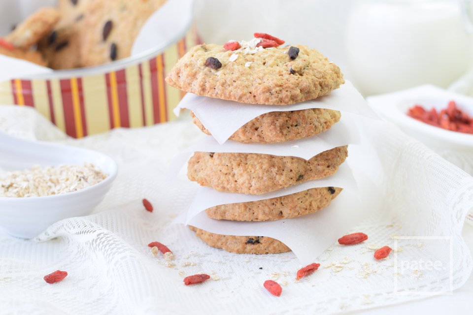 Овсяное печенье с ягодами годжи - Шаг 13