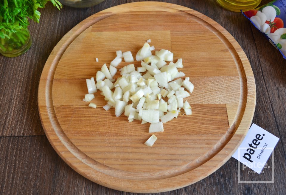 Слойки с шампиньонами и моцареллой - Шаг 2