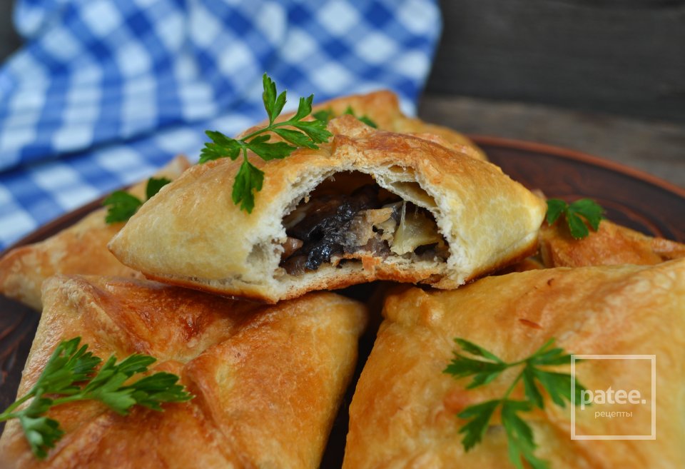 Слойки с шампиньонами и моцареллой - Шаг 14