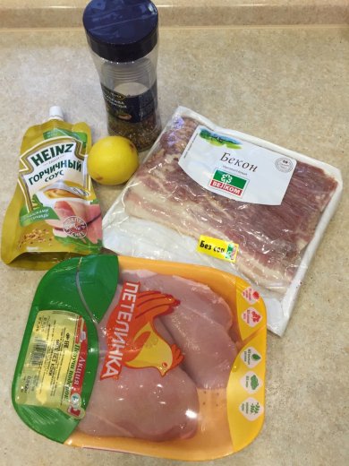 Курица с беконом в горчично-медовом соусе - Шаг 1