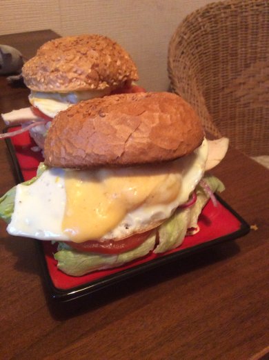 Сендвич с курицей и яйцом - Шаг 8