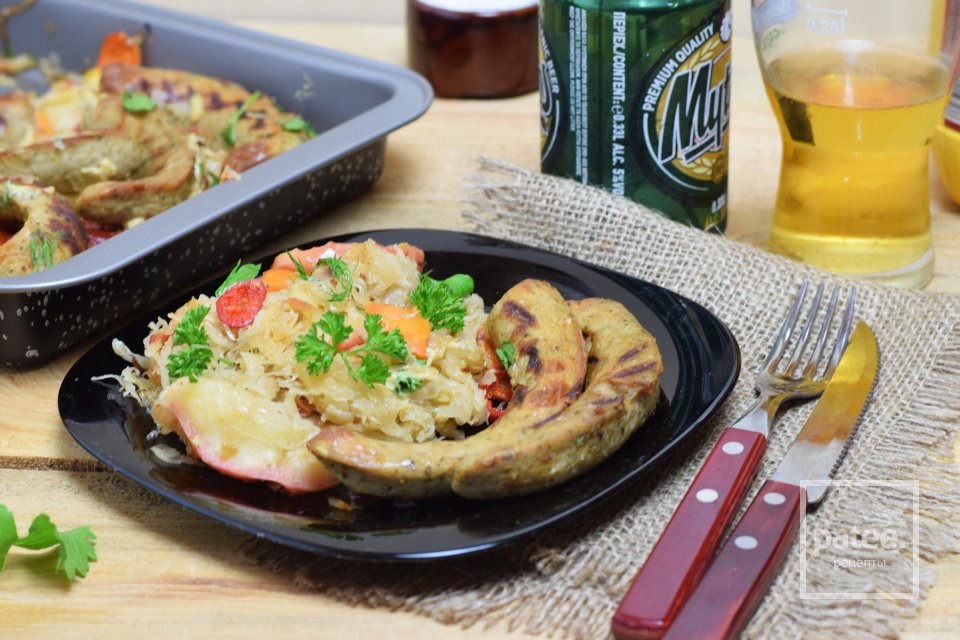 Тушеная кислая капуста с сосисками - Шаг 16