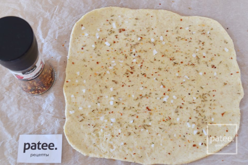  Закусочные крекеры на пиве - Шаг 12