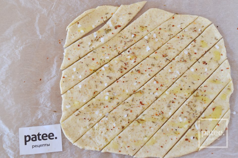  Закусочные крекеры на пиве - Шаг 14