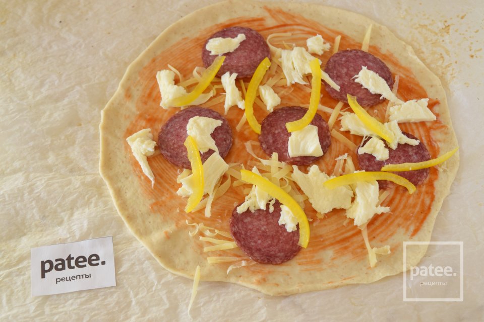 Пицца с салями и моцареллой - Шаг 12