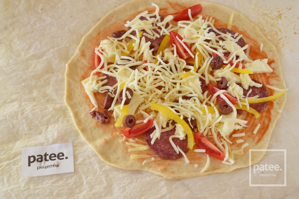 Пицца с салями и моцареллой - Шаг 16