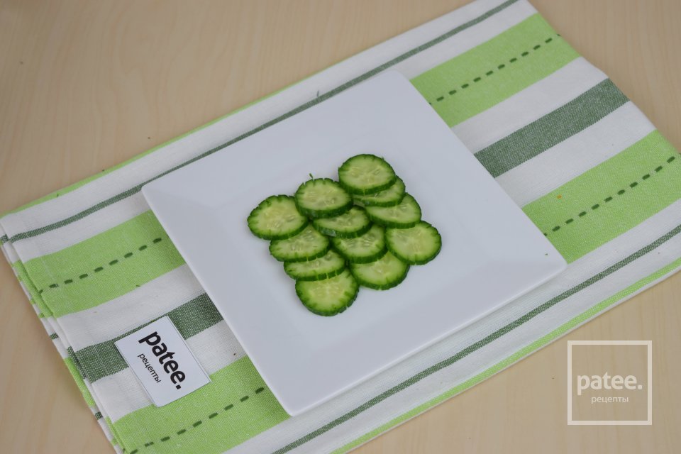 Салат из редиса и огурца - Шаг 13