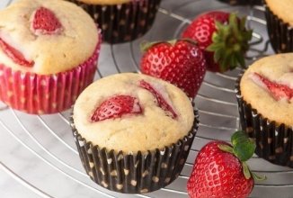 Маффины на клубничном йогурте