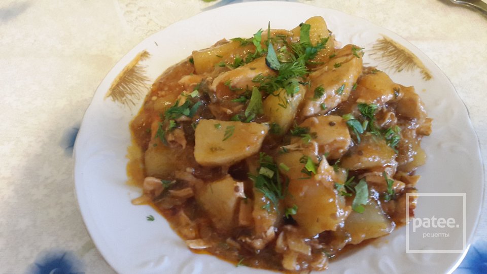 Тушеная картошка с курицей - Шаг 1