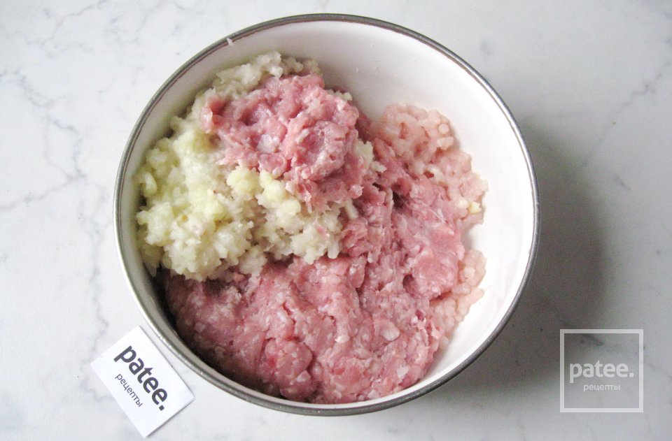 Котлеты из индейки с перепелиными яйцами - Шаг 2