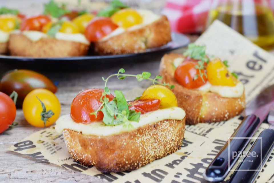 Брускетта с моцареллой и помидорами черри - Шаг 15