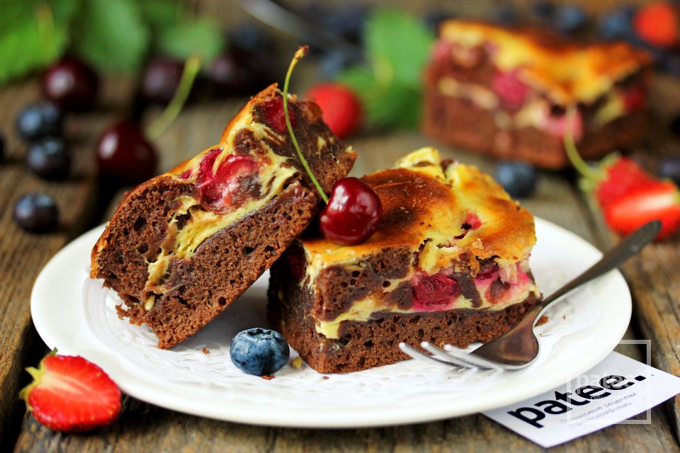 Брауни с творогом и вишней - Шаг 21