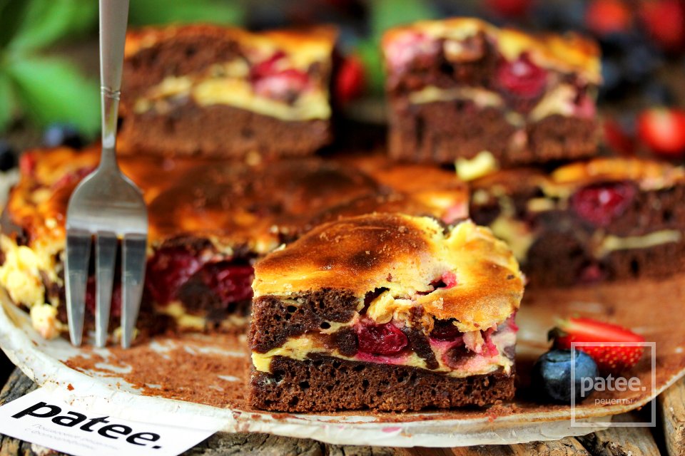 Брауни с творогом и вишней - Шаг 22