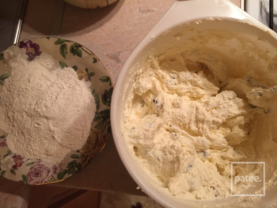 Аппетитные сырники из нежирного творога - Шаг 1
