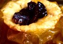 Запечённые яблоки с изюмом и мёдом