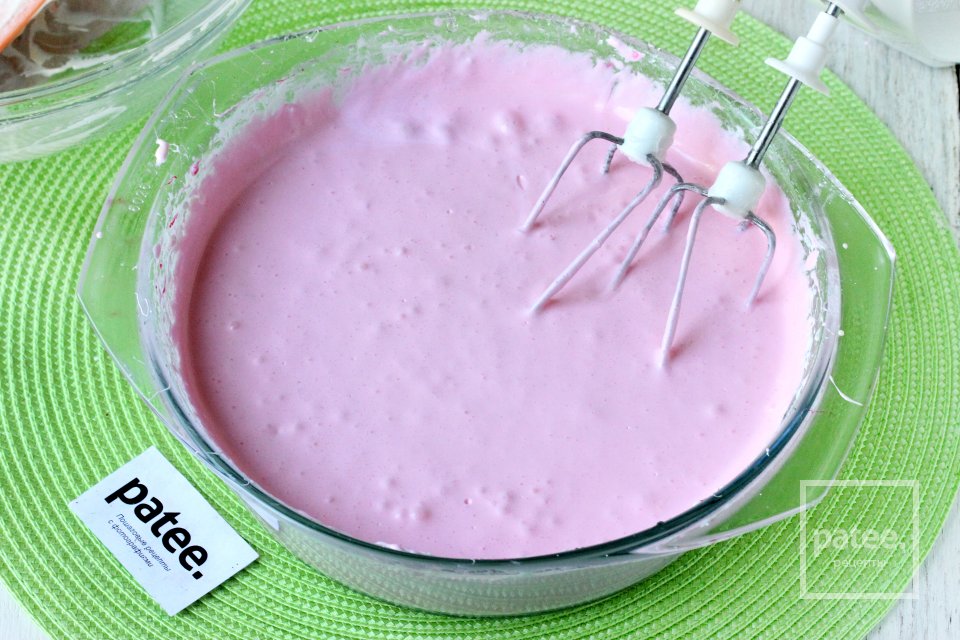 Торт Птичье молоко с клубникой - Шаг 17