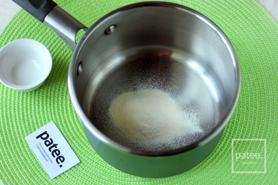 Торт Птичье молоко с клубникой - Шаг 2