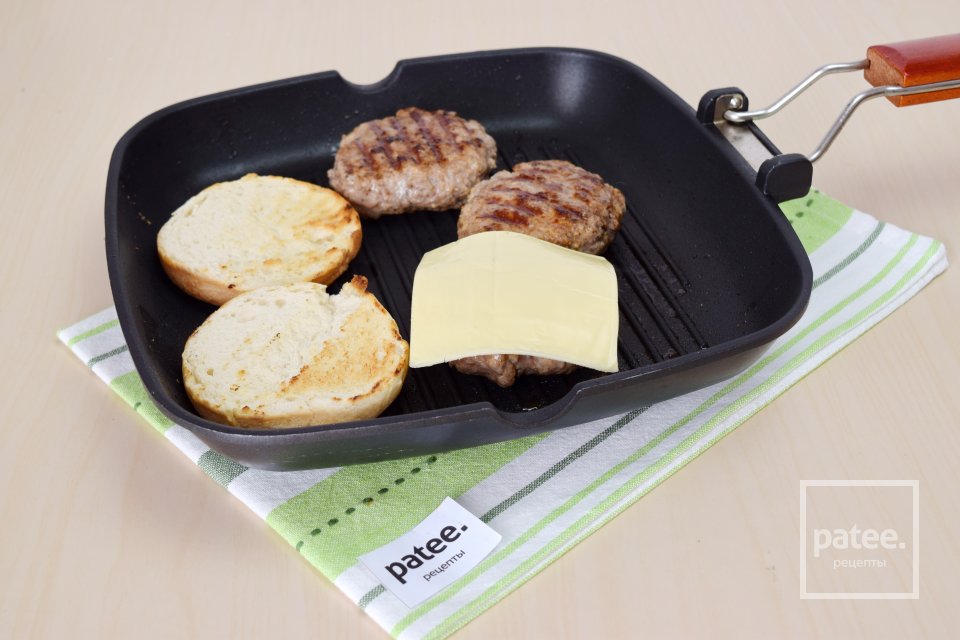 Бургер с котлетой из говядины - Шаг 5