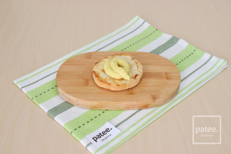 Бургер с котлетой из говядины - Шаг 7