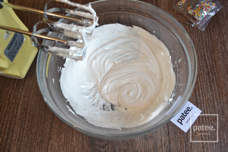 Капкейки с нежным кремом и итальянской меренгой - Шаг 19