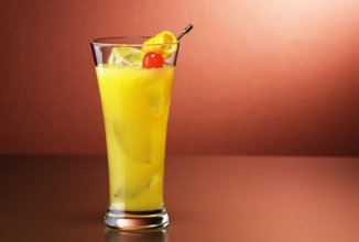 Апельсиновое-ананасовый коктейль