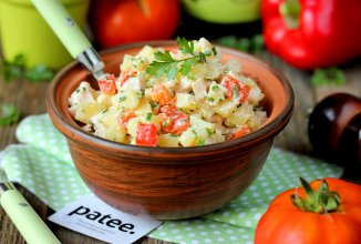 Салат с копчёной куриной грудкой