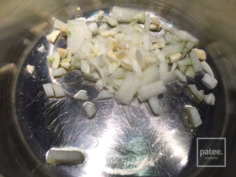 Утиная грудка с кремовой гречкой - Шаг 1