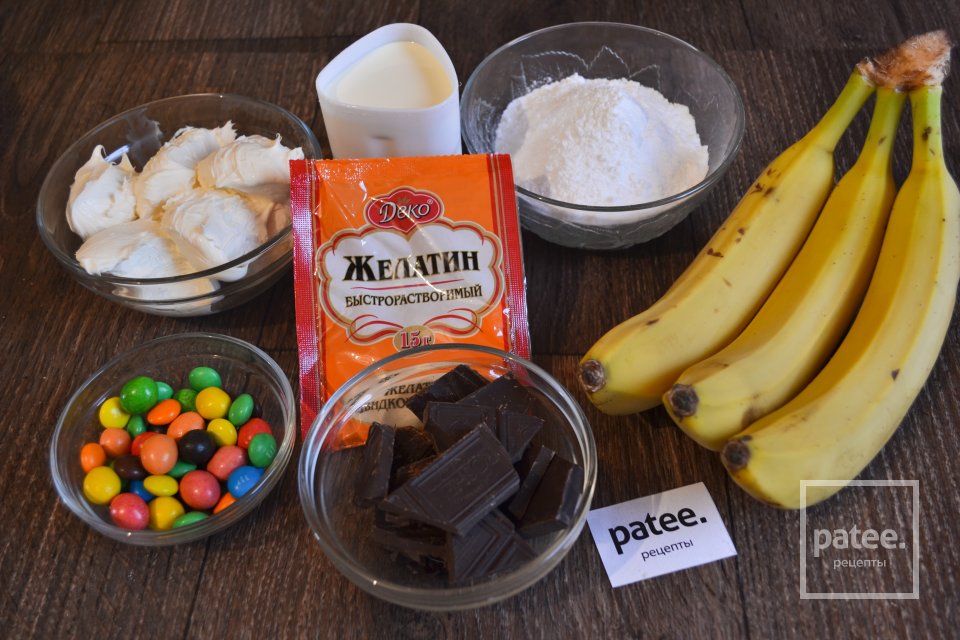 Шоколадный торт с йогуртовым муссом и эм-энд-эмсами - Шаг 2