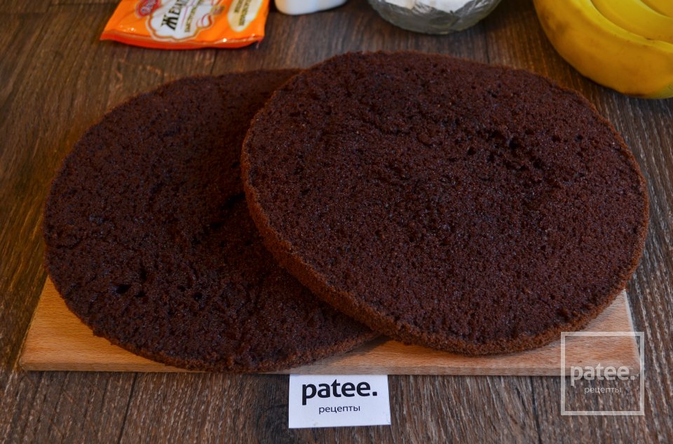 Шоколадный торт с йогуртовым муссом и эм-энд-эмсами - Шаг 12