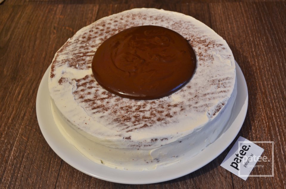 Шоколадный торт с йогуртовым муссом и эм-энд-эмсами - Шаг 24