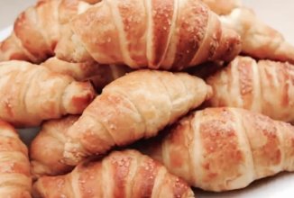 Круассаны из слоеного теста