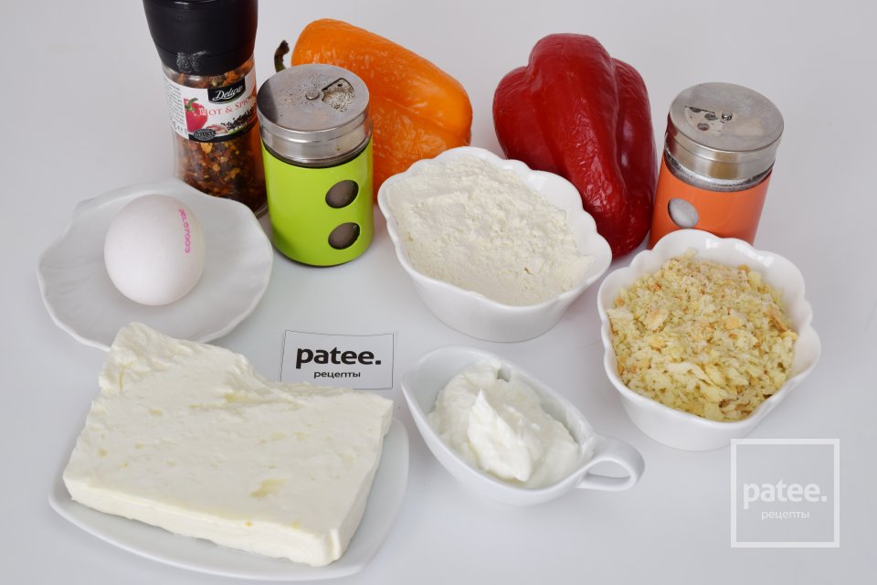 Горячая закуска из болгарского перца с брынзой - Шаг 1