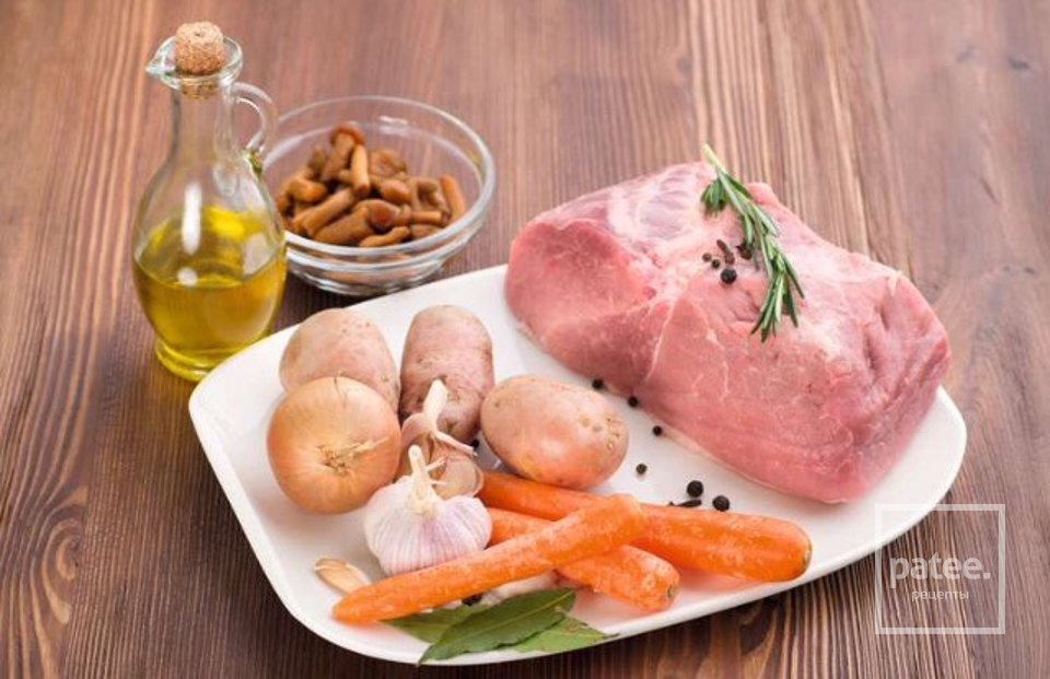 Жаркое из свинины в горшочке - Шаг 1