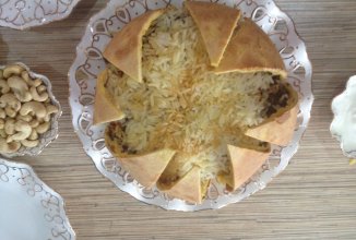 Плов с говяидной в тесте