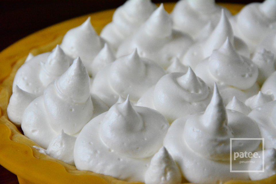 Сливовый пирог с безе - Шаг 5