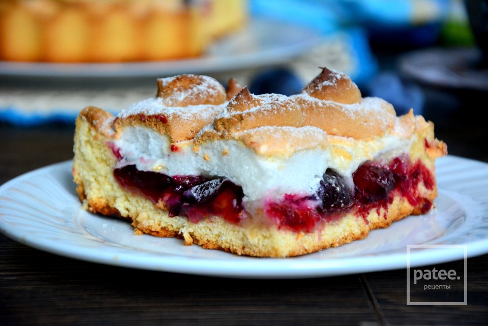 Сливовый пирог с безе - Шаг 6