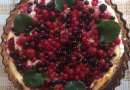Творожной-ягодный пирог