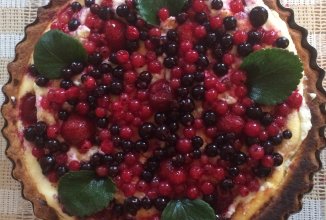 Творожной-ягодный пирог