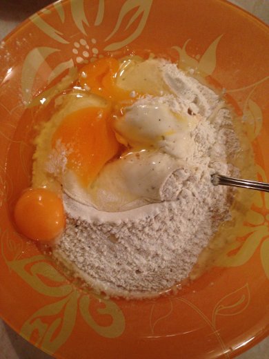 Равиоли с сыром в томатном соусе - Шаг 1