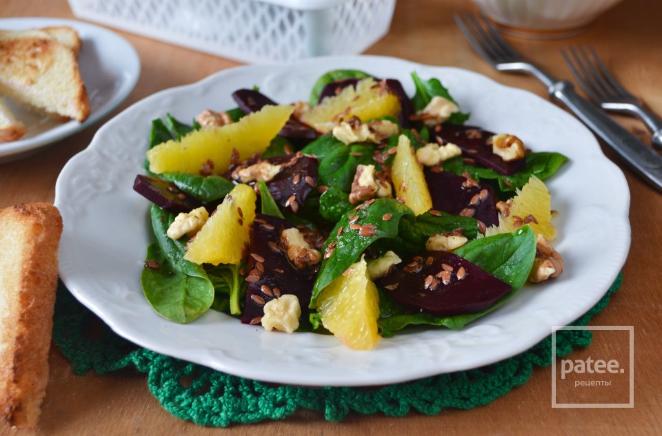 Салат из запеченной свеклы со шпинатом и апельсином - Шаг 13