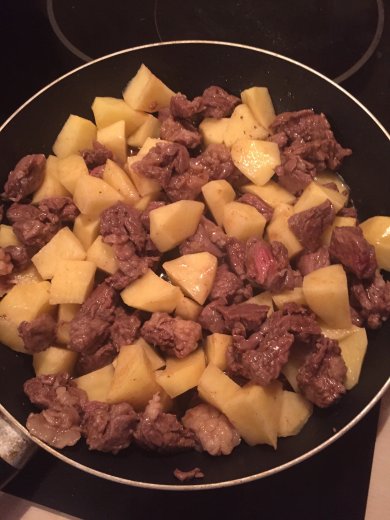 Мясо с картошкой - Шаг 2
