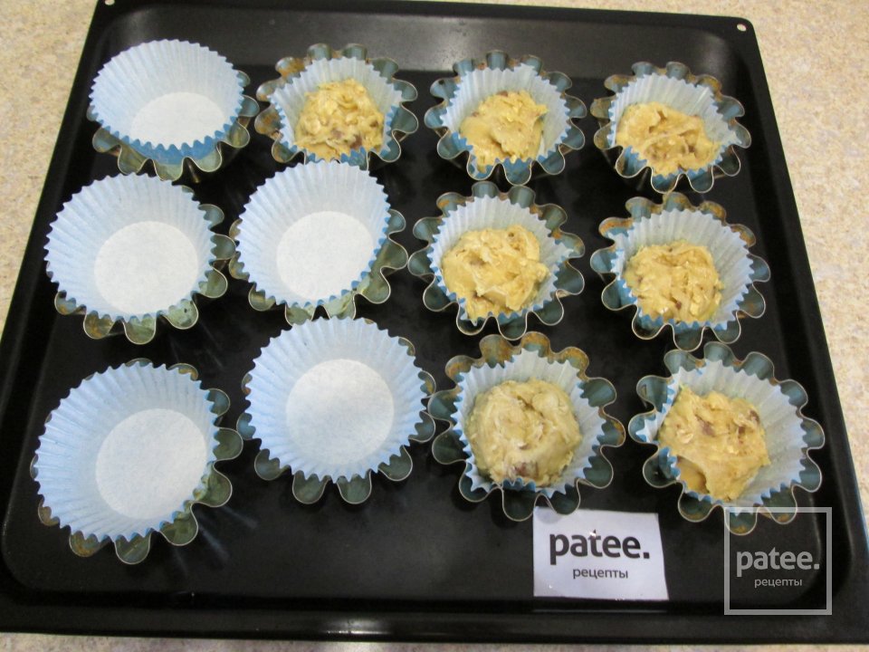 Капкейк овсяной с шоколадом и сахарной глазурью - Шаг 13